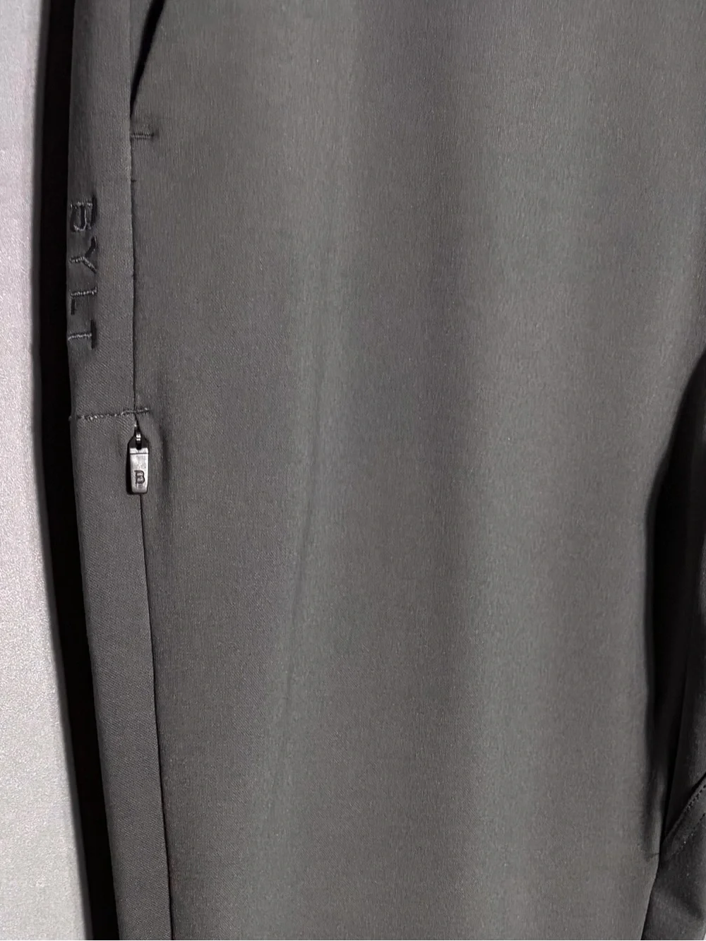 NWT BYLT Basics Men's Everyday Pant 2.0 Classic Fit Charcoal